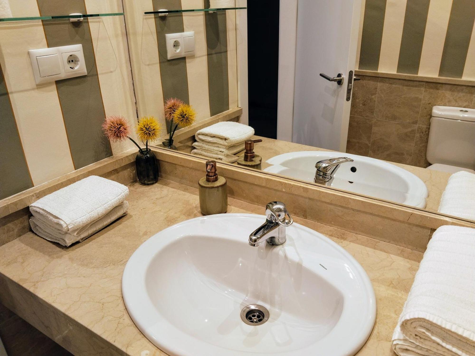 Apartamentos Serrallo Granada Bagian luar foto